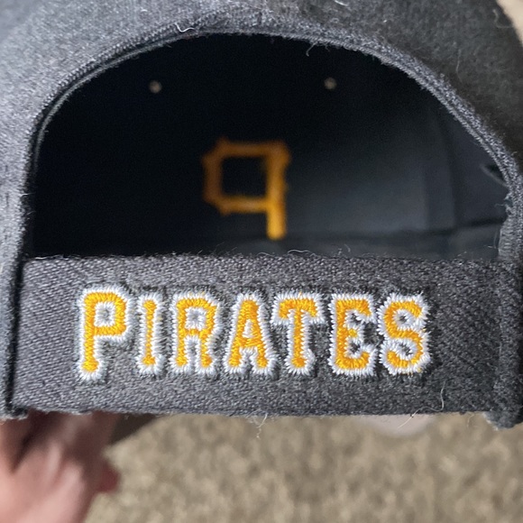 Pittsburgh Pirates hat! - Picture 3 of 5
